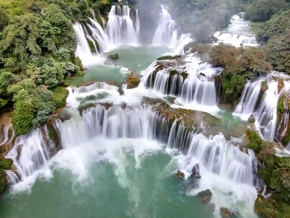 Explore the World’s Most Stunning Waterfalls